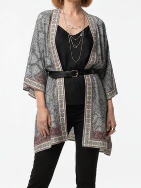 MAXX STUDIO 1X Plus Paisley Kimono Boho